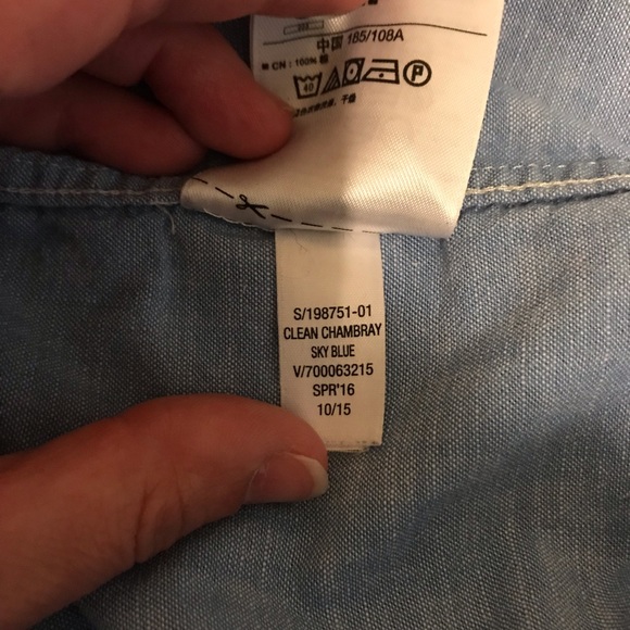 Bundle of 2 XL Men’s Button-down Shirts - Picture 8 of 8